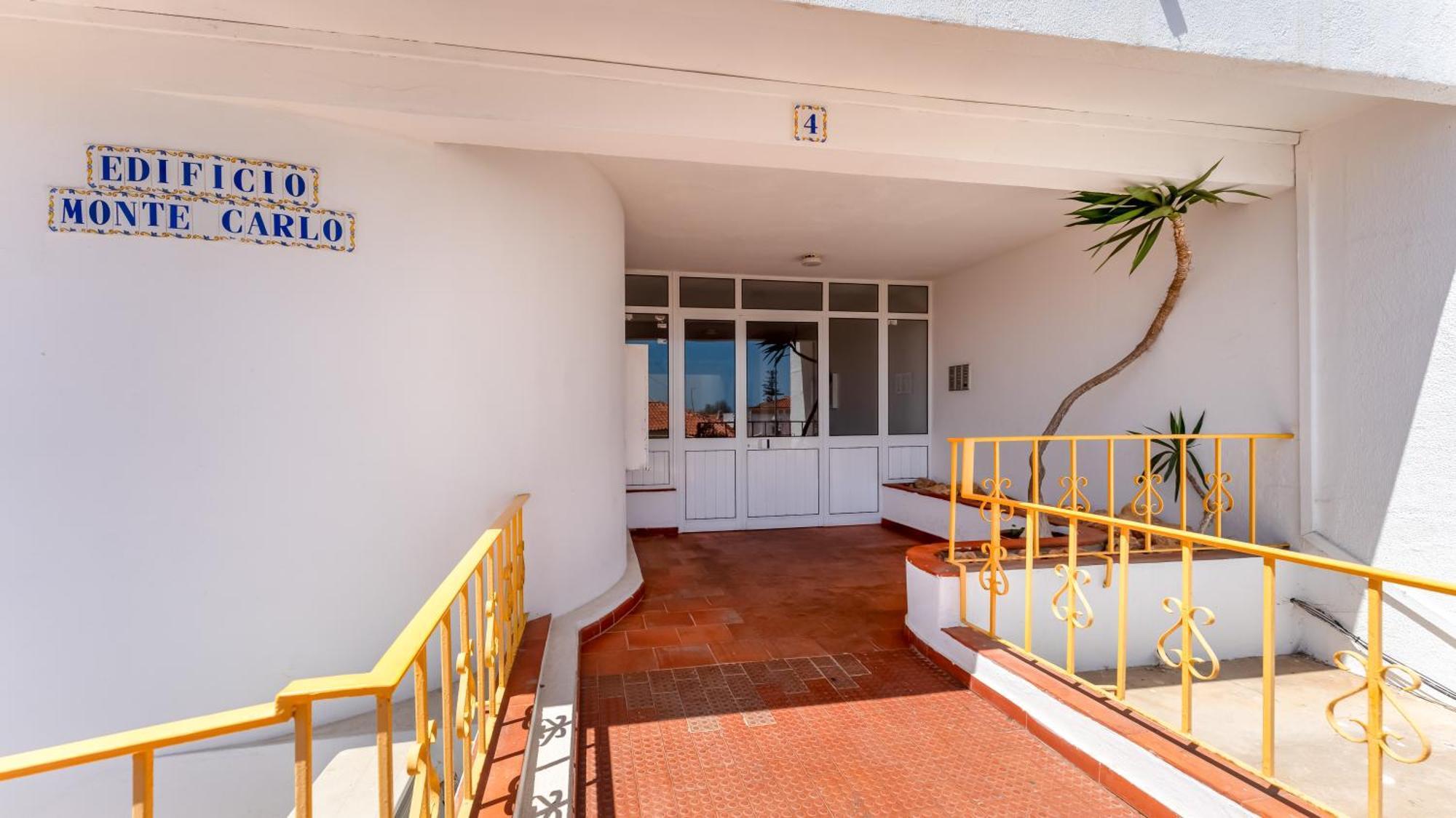 Typical T2 In Albufeira W/ Balcony By Lovelystay Eksteriør billede
